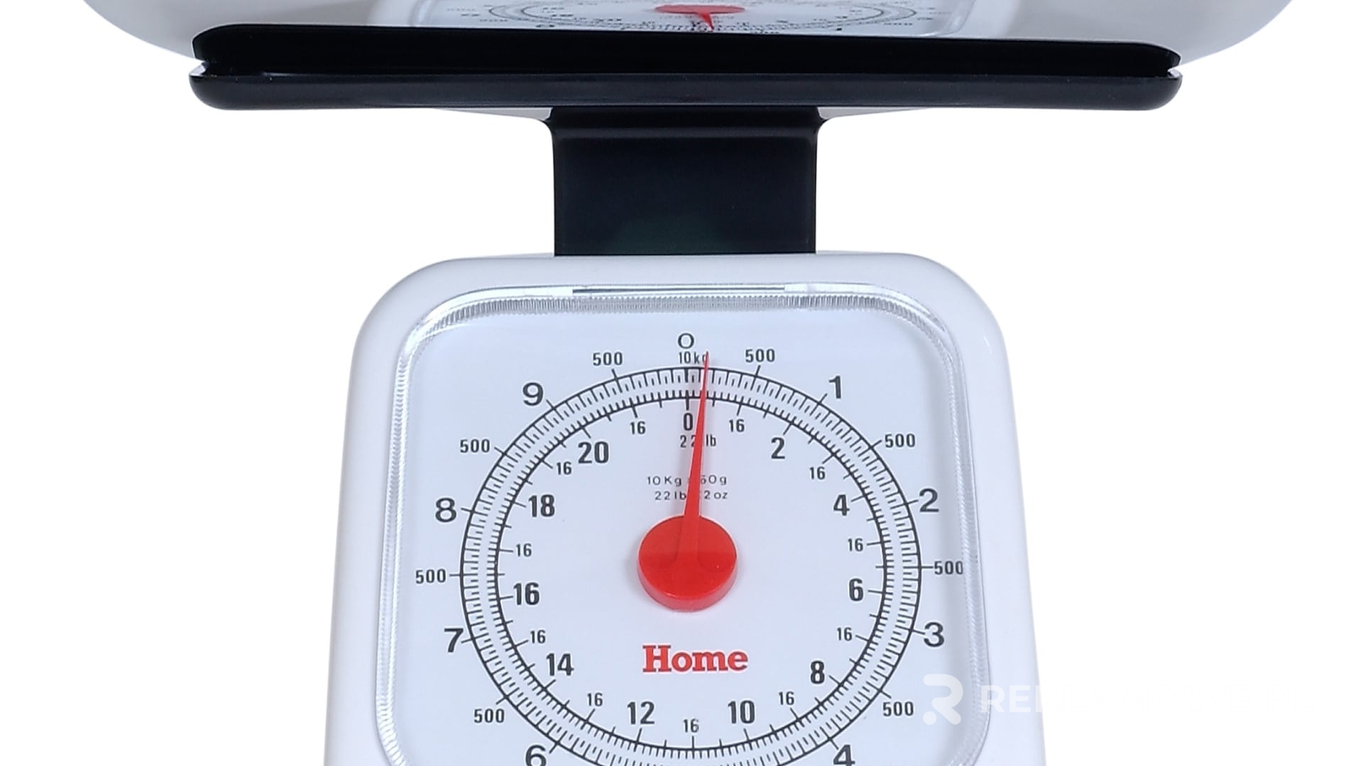 Waga reklamowa na tle materiałów promocyjnych