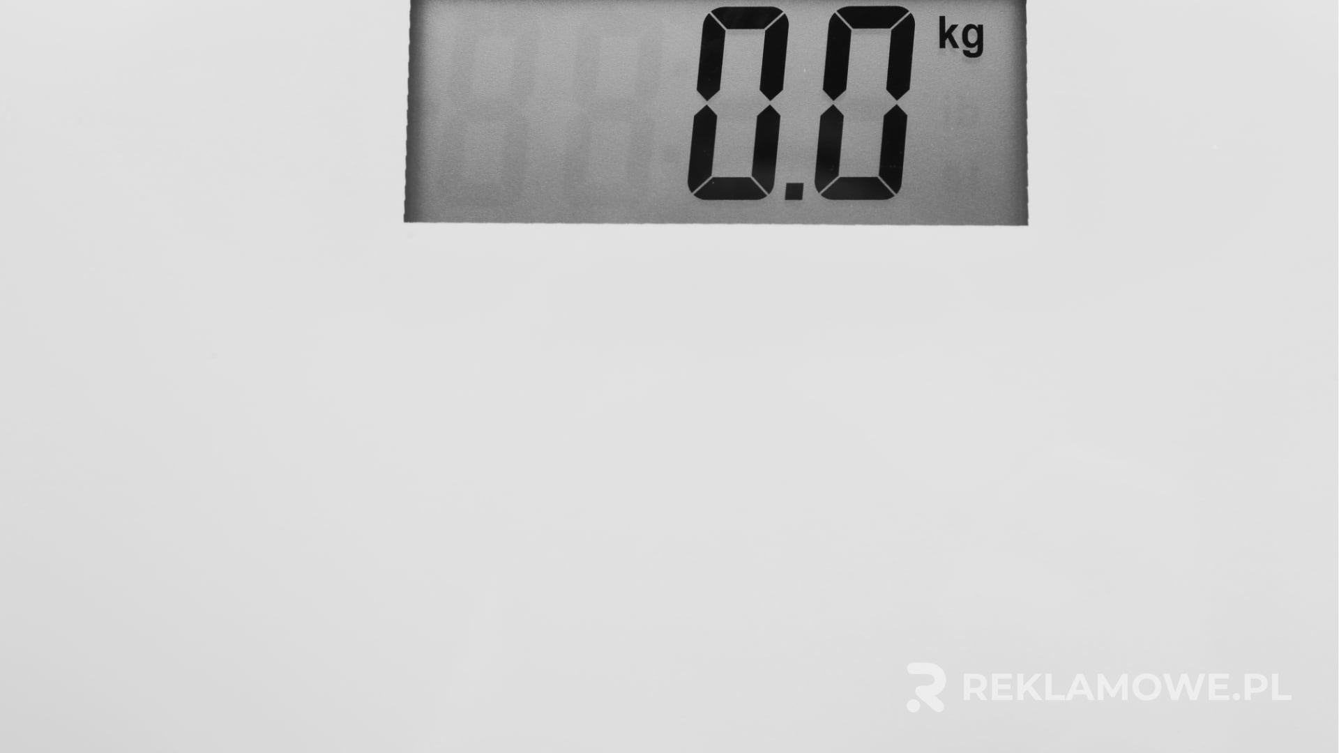 Trendy w projektowaniu wag reklamowych w 2025 roku